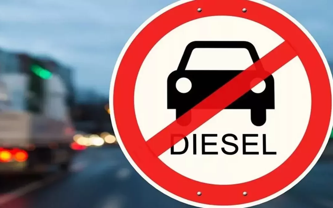 La prohibición de los coches diésel y de gasolina en España ya tiene fecha: 2035